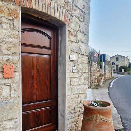 Domus De Jara - Casa Montis Apartment Baradili Bagian luar foto