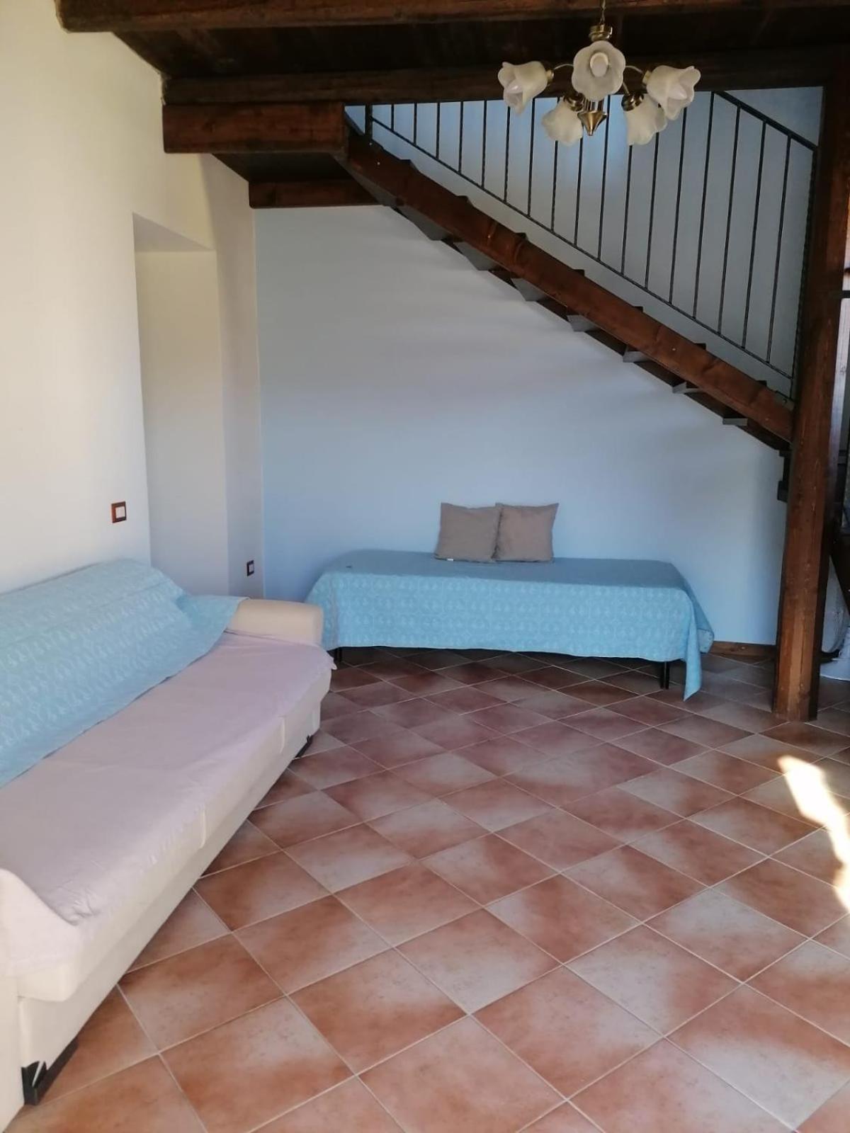 Domus De Jara - Casa Montis Apartment Baradili Ruang foto
